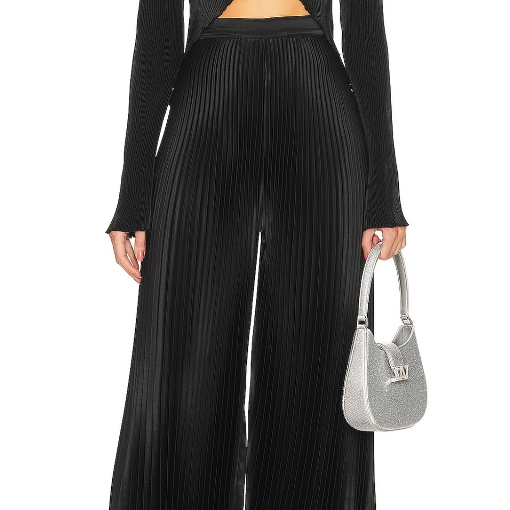 L'IDÉE NWT Bisous Wide Leg Pleated Pant - Black- SZ 12